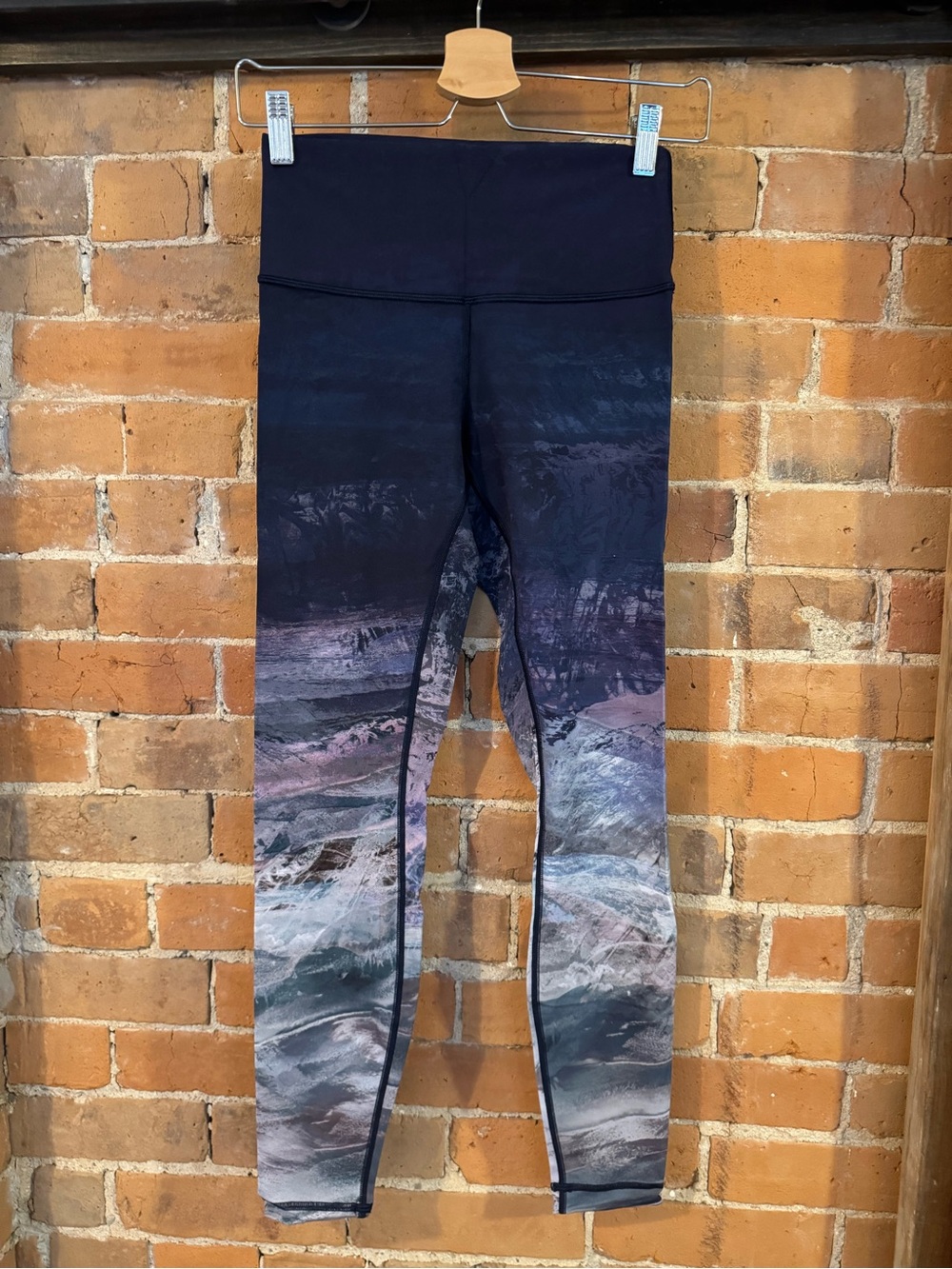 Lululemon athletica - wunder under Navy and Gray Ocean-Print Active Leggings